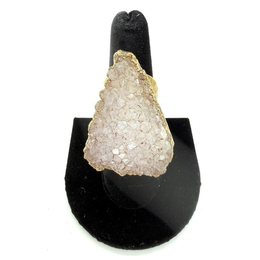 NWOT Gold-Tone Pink Druzy Statement Ring